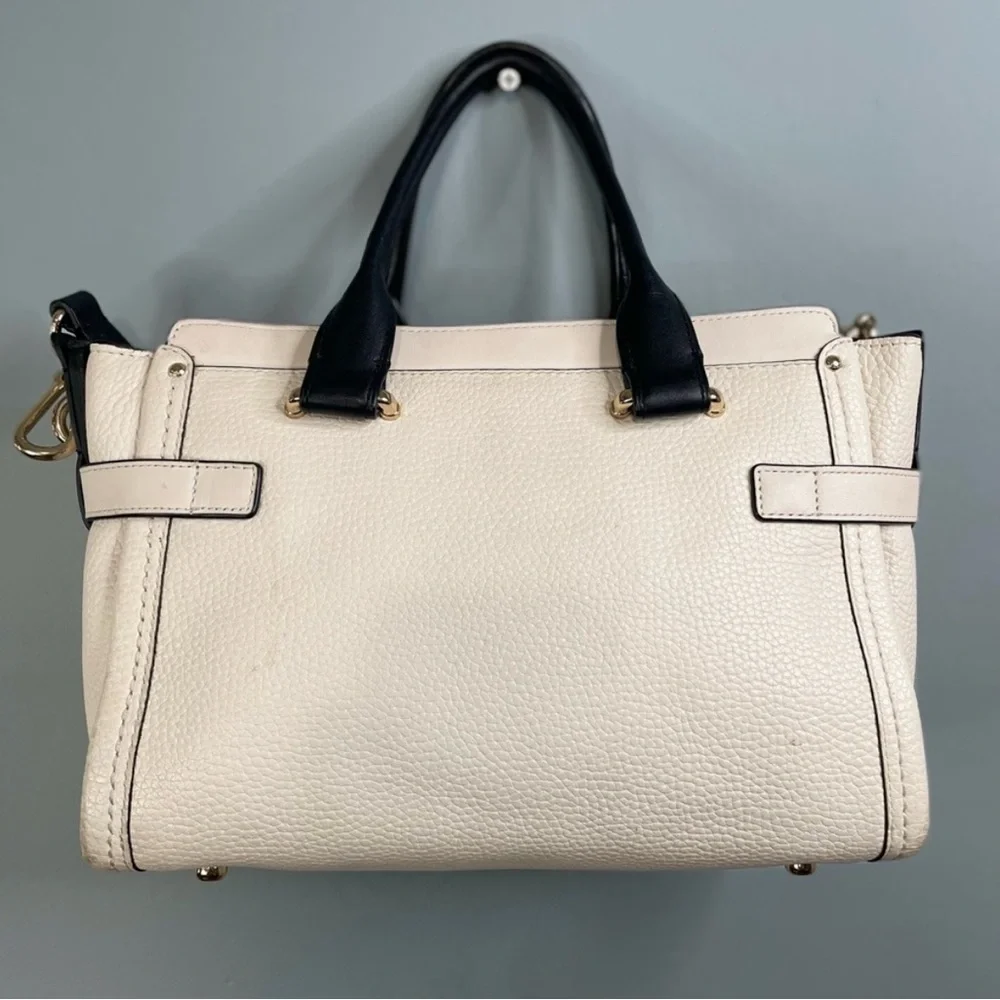 Coach Swagger 27 Purse - Picture 4 of 6